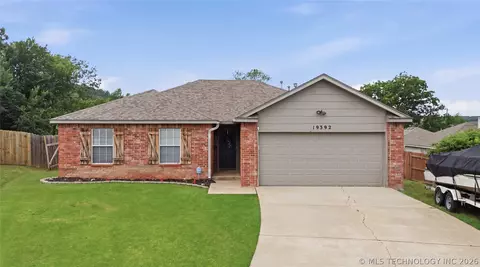 19392 Holly Ct, Catoosa, OK 74015