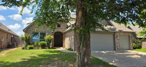 1520 E Pasadena St, Broken Arrow, OK 74011