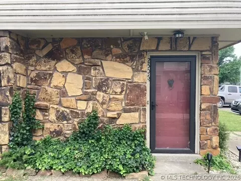 6607 S Zunis Avenue 2506, Tulsa, OK 74136