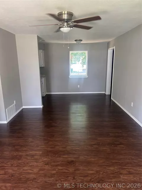 Living - 333 E Third St, Velma, OK 73491 photo 1 of 1