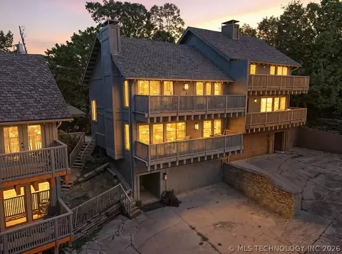 42 Diamond Head Drive 42, Sand Springs, OK 74063