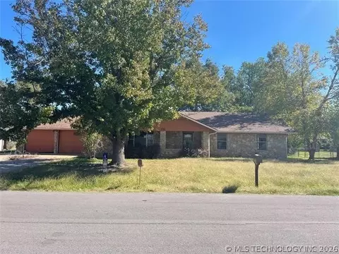 1701 Town And Country Dr, Sand Springs, OK 74063