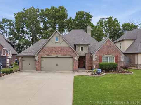 7058 E 127th St S, Bixby, OK 74008