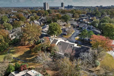 View/Area - 3803 E 64th Pl, Tulsa, OK 74136 photo 5 of 8