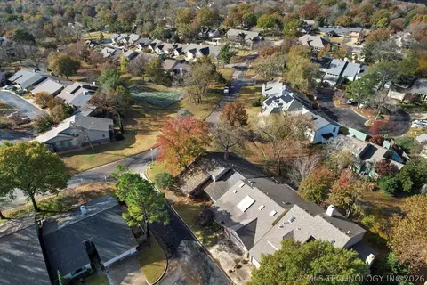 View/Area - 3803 E 64th Pl, Tulsa, OK 74136 photo 3 of 8