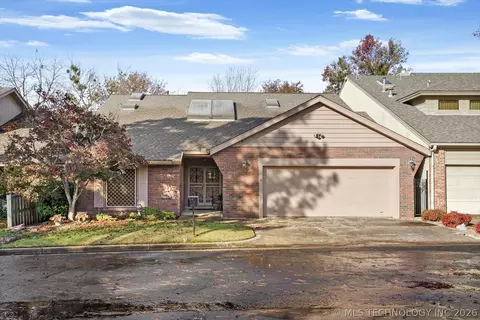 3803 E 64th Pl, Tulsa, OK 74136