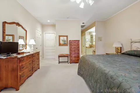 Bedroom - 3803 E 64th Pl, Tulsa, OK 74136 photo 3 of 5