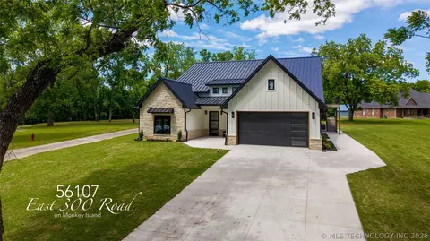 56107 E 300 Rd, Afton, OK 74331