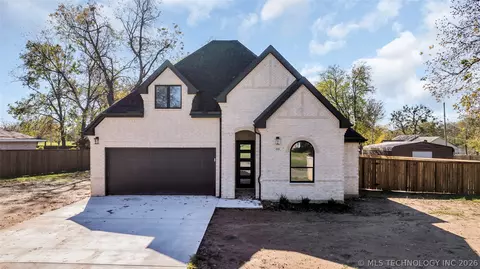 408 E Cherokee St, Marietta, OK 73448