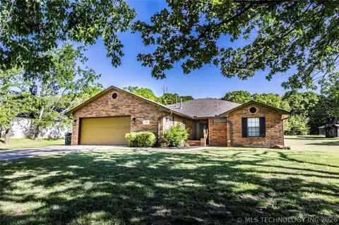 521 Rockwood Dr, Kiefer, OK 74041