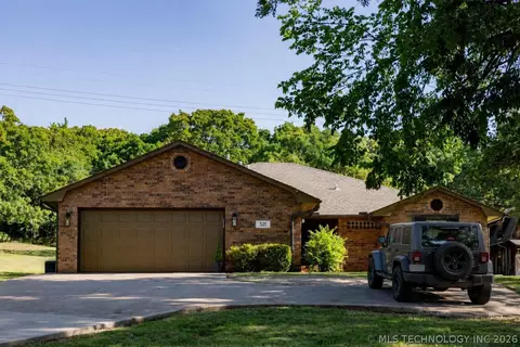 521 Rockwood Dr, Kiefer, OK 74041