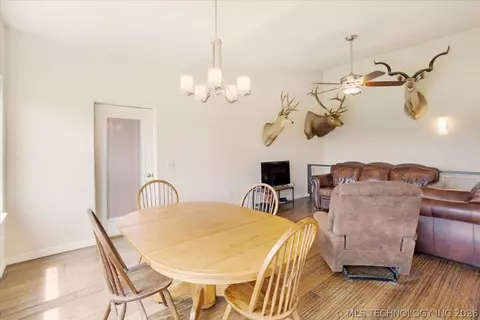 Dining - 748 Bloomfield Rd, Hendrix, OK 74741 photo 1 of 2