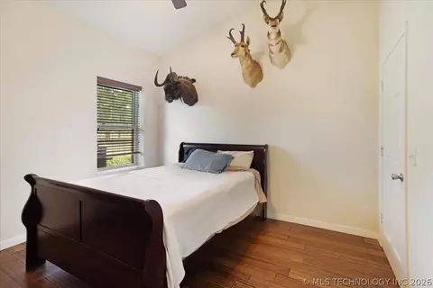 Bedroom - 748 Bloomfield Rd, Hendrix, OK 74741 photo 3 of 5