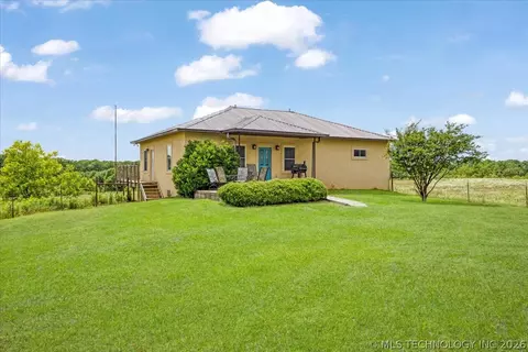 Exterior - 748 Bloomfield Rd, Hendrix, OK 74741 photo 7 of 7