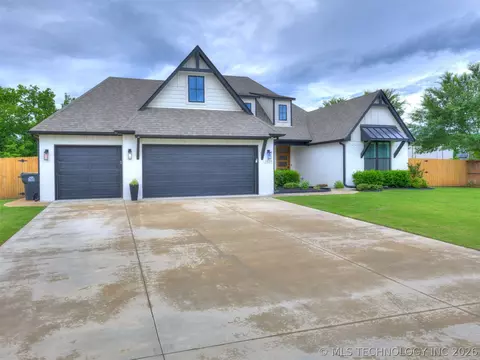 3220 W 118th St S, Jenks, OK 74037