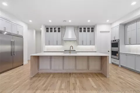 Kitchen - 1424 E 37th St, Tulsa, OK 74106 photo 1 of 3
