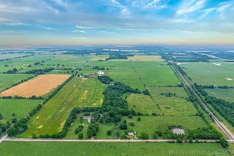 100 E 700 Rd, Wagoner, OK 74467