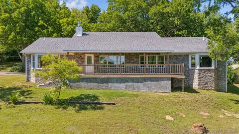 8027 W 103rd St, Sperry, OK 74073