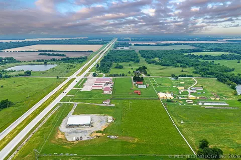 375 E State Hwy 51, Coweta, OK 74429