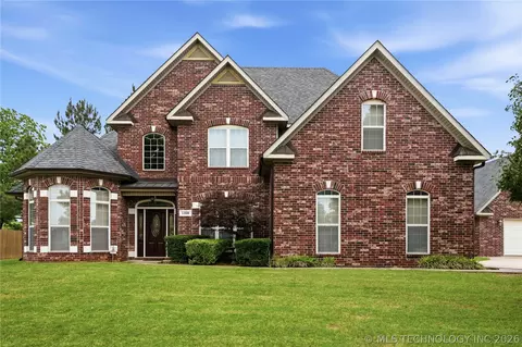 1308 Carter Ave, Wagoner, OK 74467