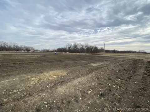 Castle Street, Skiatook, OK 74070
