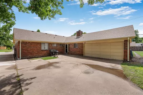 8621 E 38th Pl, Tulsa, OK 74145 photo 39