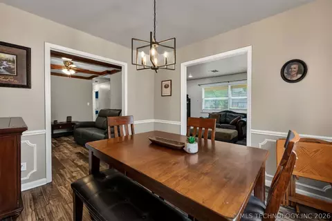 8621 E 38th Pl, Tulsa, OK 74145 photo 9