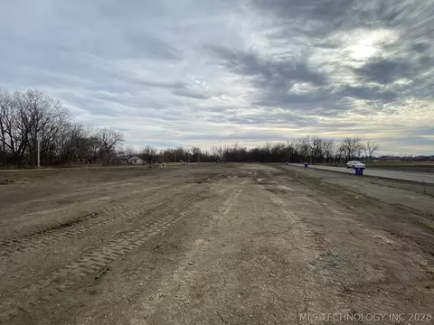 3 Phillips St, Skiatook, OK 74070