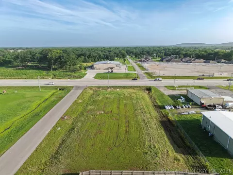 Castle Street, Skiatook, OK 74070