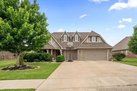 15517 E 87th Pl N, Owasso, OK 74055