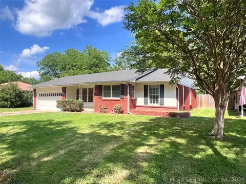 1736 Tiverton St, Ardmore, OK 73401