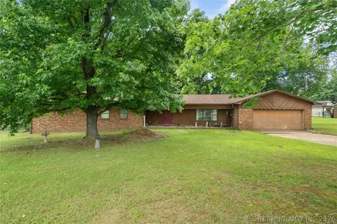 207 Ford Ln, Pocola, OK 74902
