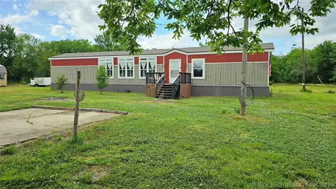 309 E Muskogee Ave, Porum, OK 74455
