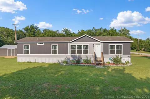 208 E J, Ringling, OK 73456 photo 1