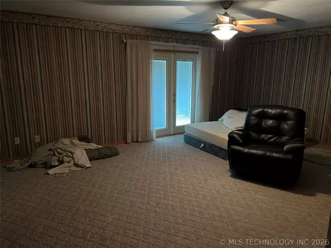 Bedroom - 477067 E 1094 Rd, Roland, OK 74954 photo 2 of 3
