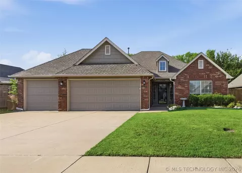 13104 E 112th St N, Owasso, OK 74055