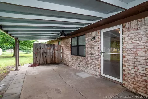 Exterior - 724 Oklahoma, Morrison, OK 73061 photo 5 of 5