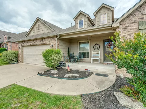 14355 S Toledo Ave, Bixby, OK 74008