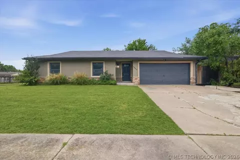 1680 S Pine Ave, Broken Arrow, OK 74012
