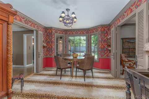 Dining - 2830 E 56th Pl, Tulsa, OK 74105 photo 3 of 3