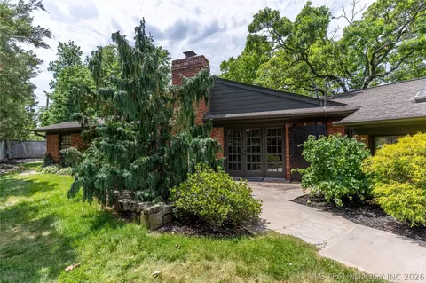 Exterior - 2830 E 56th Pl, Tulsa, OK 74105 photo 1 of 12