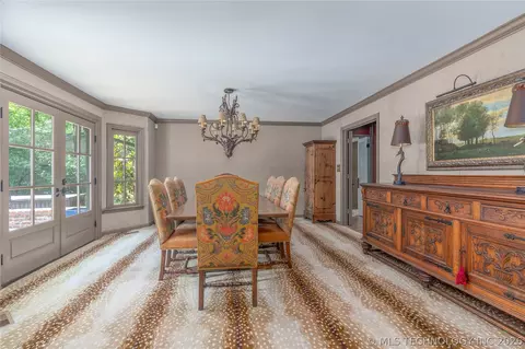 Dining - 2830 E 56th Pl, Tulsa, OK 74105 photo 1 of 3