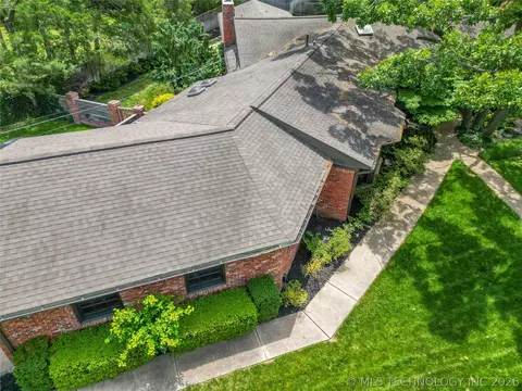 View/Area - 2830 E 56th Pl, Tulsa, OK 74105 photo 2 of 2