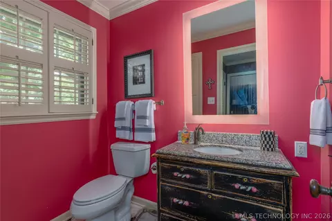 Bath - 2830 E 56th Pl, Tulsa, OK 74105 photo 1 of 5