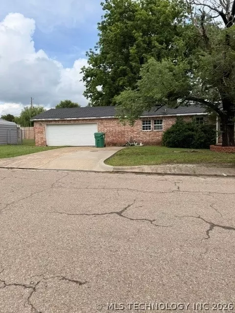 519 N Burnett St, Sapulpa, OK 74066
