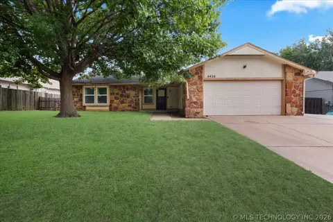 4420 W Quincy St E, Broken Arrow, OK 74012