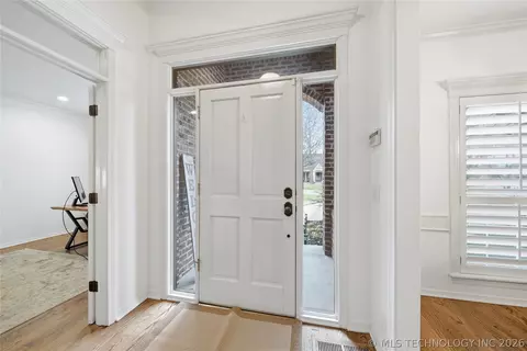 Entry Way - 9152 E 103rd St, Tulsa, OK 74133 photo 1 of 2