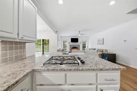 Kitchen - 9152 E 103rd St, Tulsa, OK 74133 photo 7 of 7