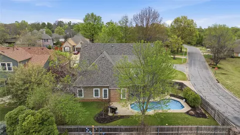 View/Area - 9152 E 103rd St, Tulsa, OK 74133 photo 2 of 3