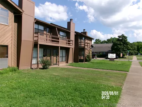 426 S Shawnee Ave, Bartlesville, OK 74003